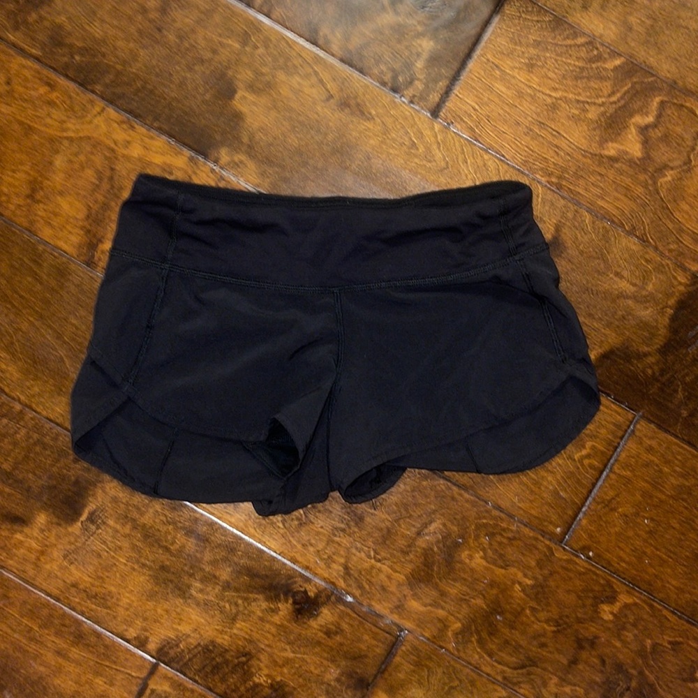 Lululemon speed up athletic shorts, size 2 - 2.5 in.